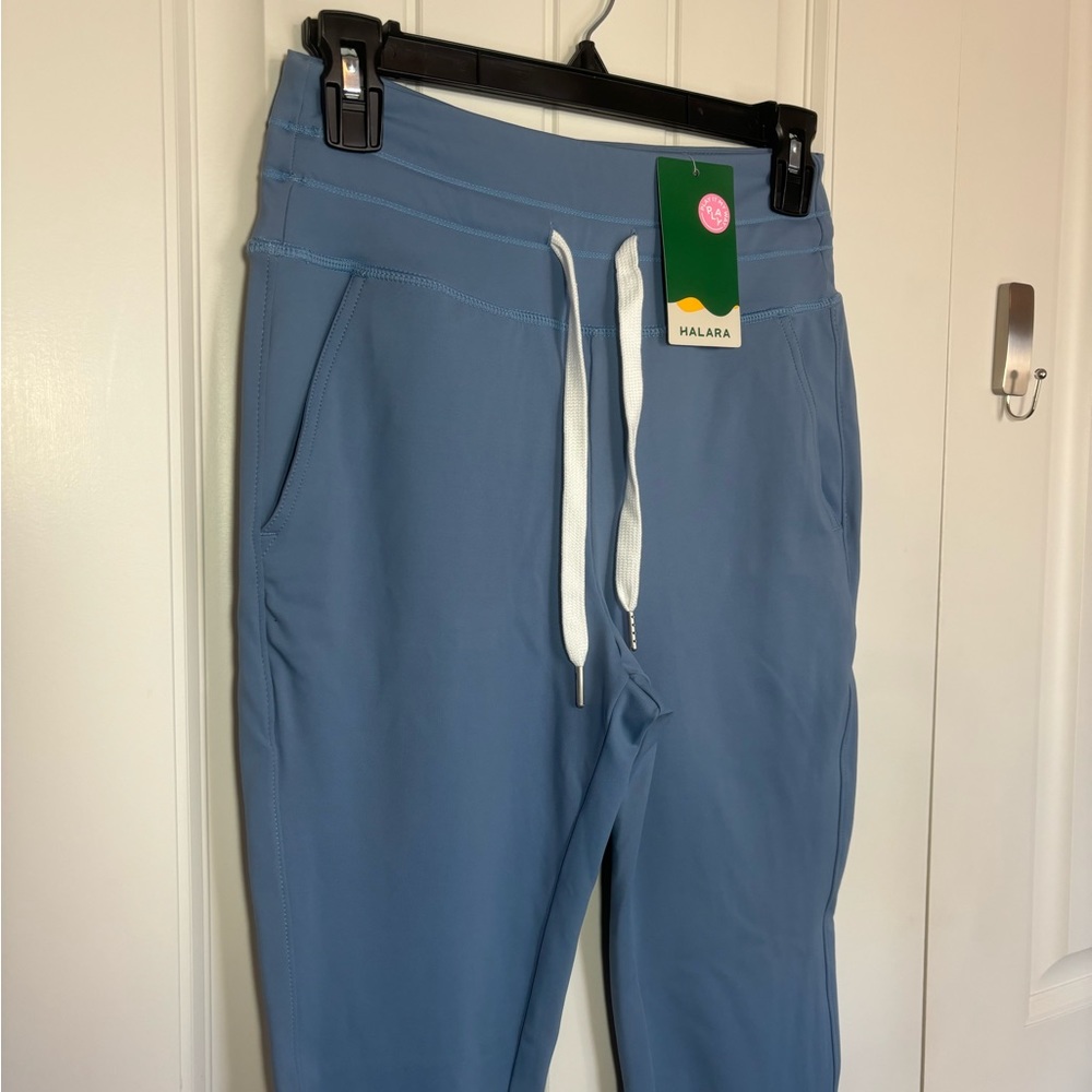 HALARA Cloudful Air Blue High Waist Joggers Size Small NWT - Picture 5 of 11
